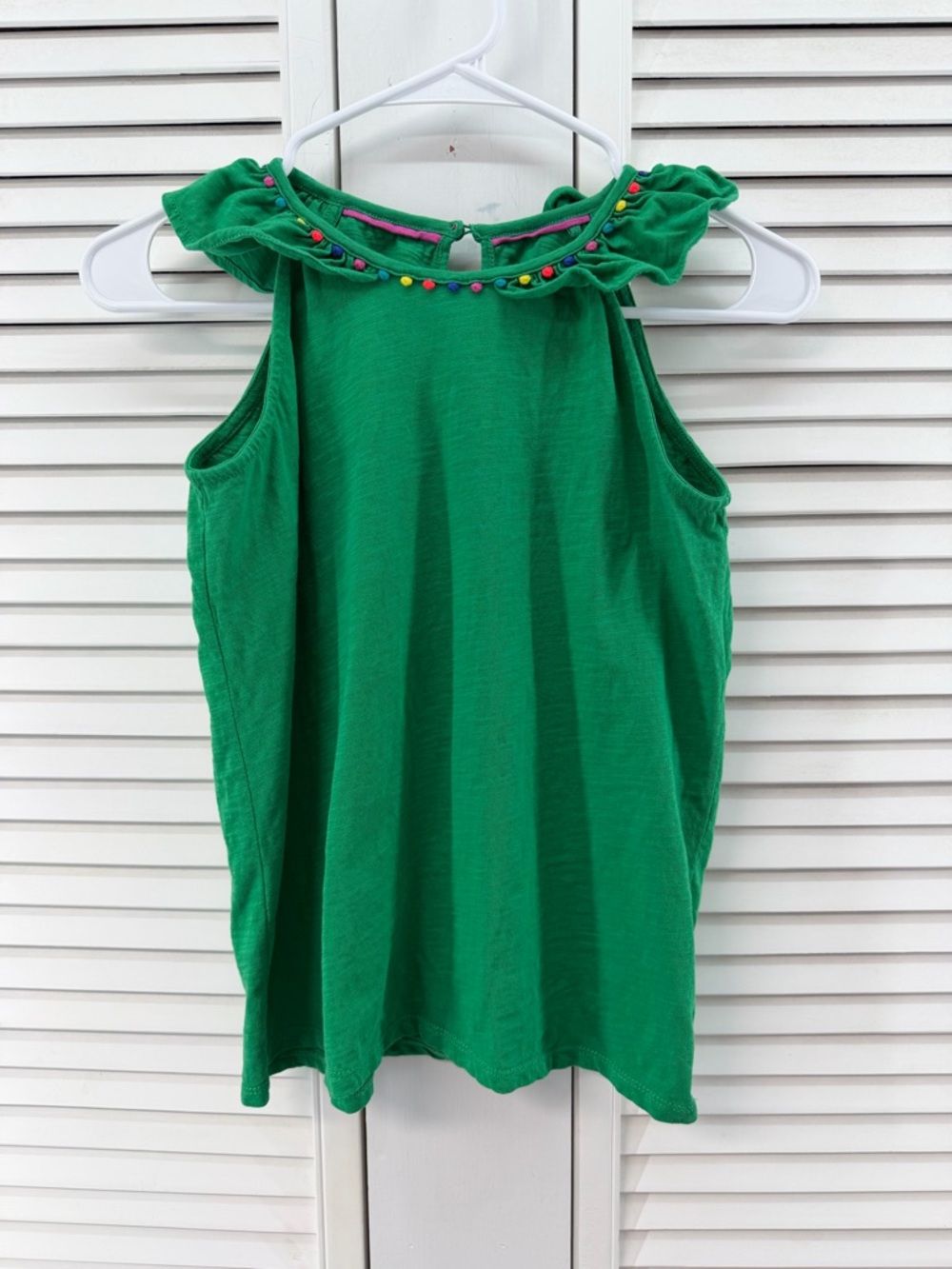 Mini boden Girls size 11-12 Green Ruffle Neck Tank Top with Colorful Bead Trim